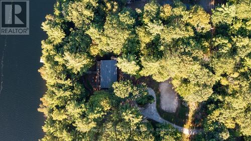 Year round road access - 33 Houston Lane, Seguin, ON 