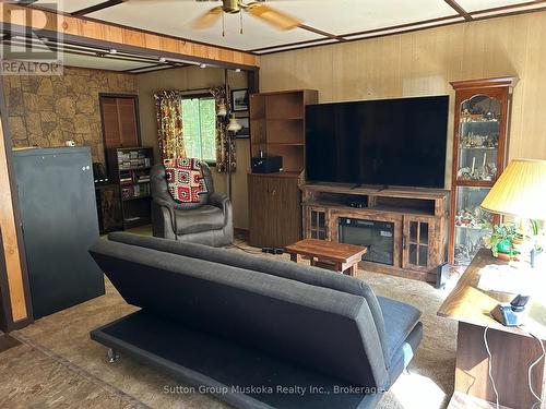 120 Line Hill Road, Huntsville (Chaffey), ON 