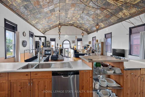 2687 North Shore Drive, Haldimand, ON 