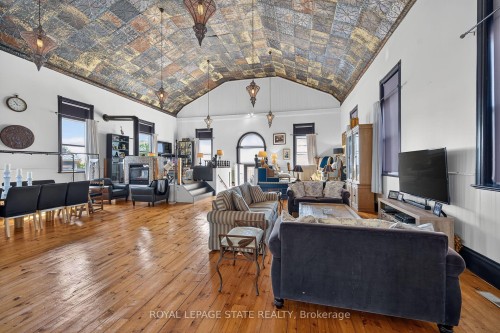 2687 North Shore Drive, Haldimand, ON 