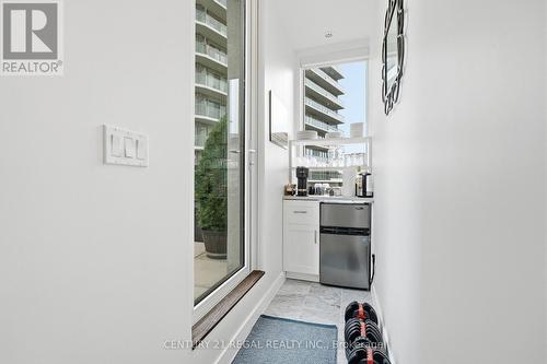 Th07 - 113 Mcmahon Drive, Toronto, ON 