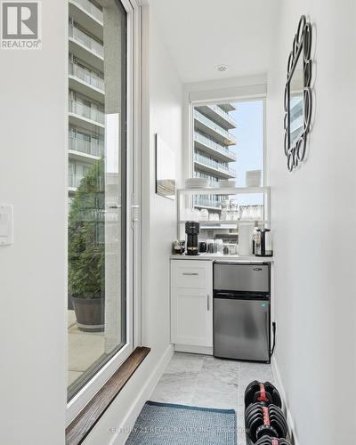 Th07 - 113 Mcmahon Drive, Toronto, ON 