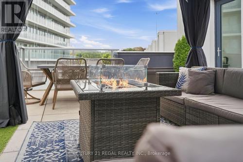 Th07 - 113 Mcmahon Drive, Toronto, ON 