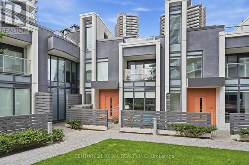Th07 - 113 Mcmahon Drive, Toronto, ON 