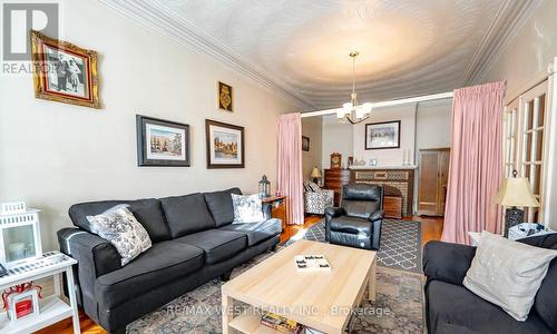 217 Gladstone Avenue, Toronto, ON 
