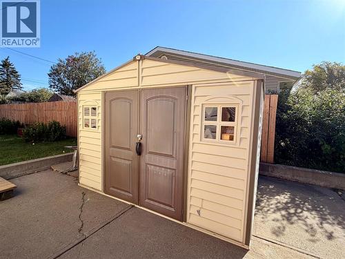 1916 93 Avenue, Dawson Creek, BC 