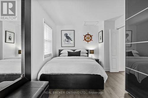 5 Acorn Avenue, Toronto, ON 