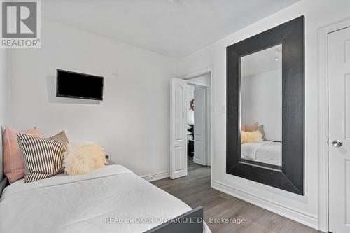 5 Acorn Avenue, Toronto, ON 