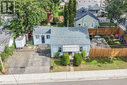 82 Division Street, Brantford, ON 