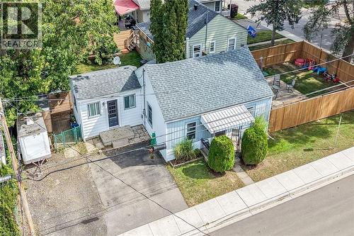 82 Division Street, Brantford, ON 
