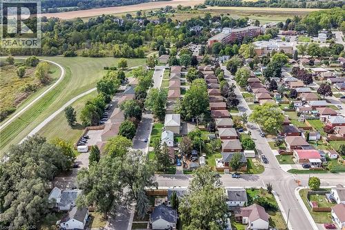 82 Division Street, Brantford, ON 