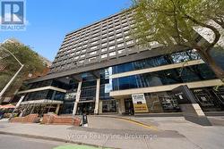 1304 - 161 LAURIER AVENUE W Ottawa, ON K1P 5J2