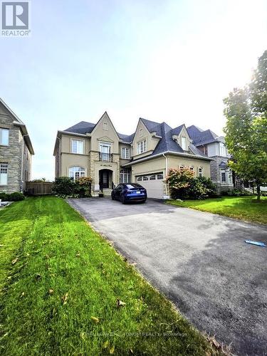 25 MUNSIE DRIVE , King, Ontario L7B 0N8 2