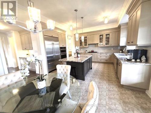 25 MUNSIE DRIVE , King, Ontario L7B 0N8 5