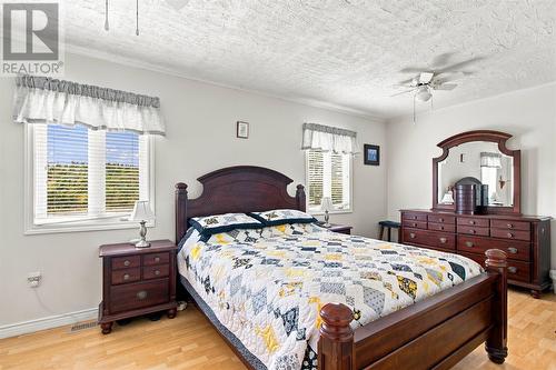 127 Main Road, Mobile, NL 