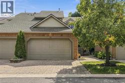 1724 THE CHASE Unit# 15 Mississauga, ON L5M 4P2