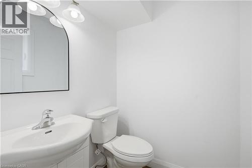 27 Cummington Place, Welland, ON 
