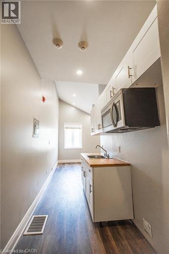 70 VICTORIA Avenue S Unit# 2 , Hamilton, Ontario L8N 2S7 3