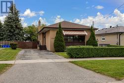 1331 SHARBOT STREET Oshawa, ON L1J 1K1