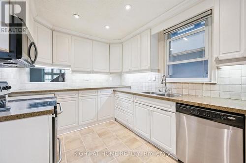 Updated kitchen - 4 Jean Street, Toronto, ON 
