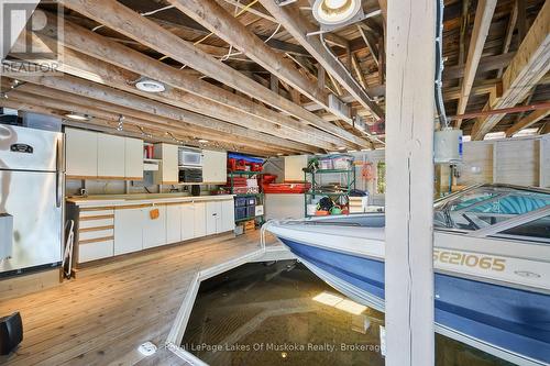 Boathouse with kitchenette - 2 Leslie Drive W, Bracebridge (Monck (Bracebridge)), ON 