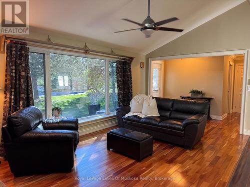 Living room with cherry hardwood floors - 2 Leslie Drive W, Bracebridge (Monck (Bracebridge)), ON 