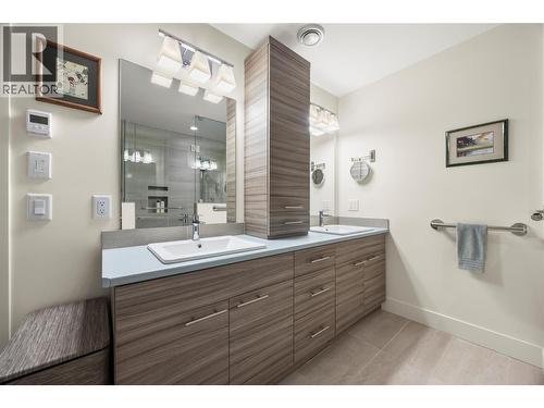 2442 Bella Vista Street, Kelowna, BC 