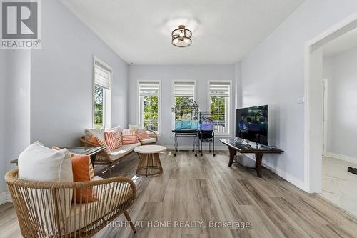 23 Croxall Boulevard, Whitby, ON 