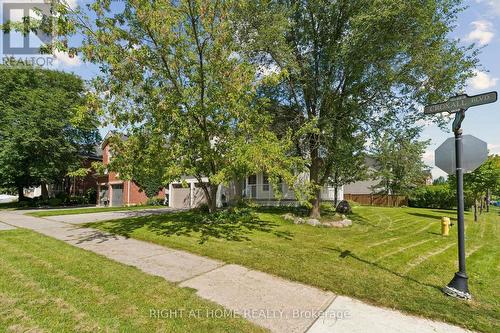 23 Croxall Boulevard, Whitby, ON 