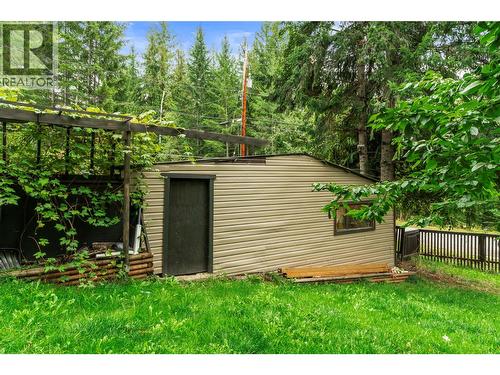 2675 Fraser Road, Anglemont, BC 