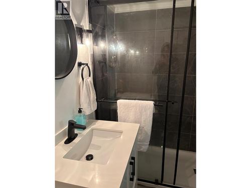 Suite Bathroom - 2675 Fraser Road, Anglemont, BC 