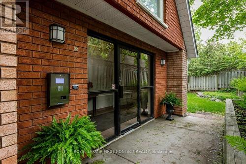 102 - 131 Clapperton Street, Barrie, ON 