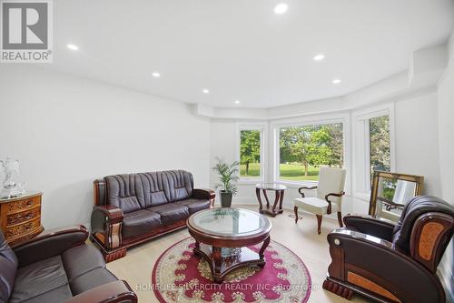 Living Room - 15 Estateview Circle, Brampton, ON 