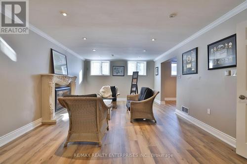 208 Mineola Road W, Mississauga, ON 