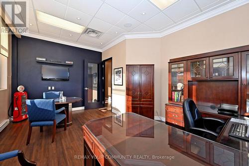 213 - 214 - 8789 Woodbine Avenue, Markham, ON 