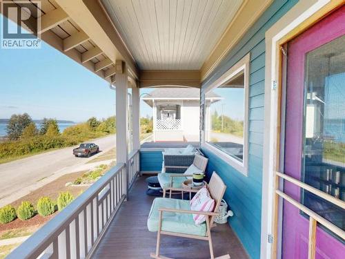 5374 Larch Ave, Powell River, BC 
