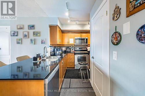 902 - 50 Disera Drive, Vaughan, ON 
