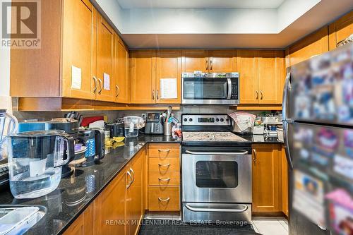 902 - 50 Disera Drive, Vaughan, ON 