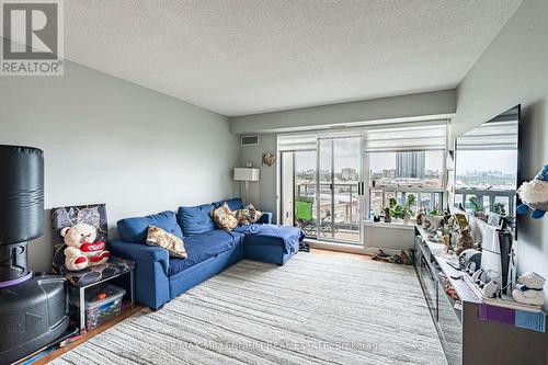 902 - 50 Disera Drive, Vaughan, ON 