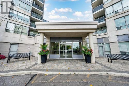 902 - 50 Disera Drive, Vaughan, ON 
