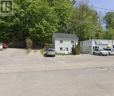 200 BLAKE STREET Barrie, ON L4M 1K3