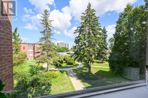 9 - 2422 New Street, Burlington, ON 
