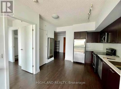 4102 - 2200 LAKE SHORE BOULEVARD W , Toronto, Ontario M8V 1A4 2