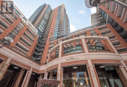 303 - 800 LAWRENCE AVENUE W , Toronto, Ontario M6A 1C3