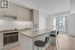 902 - 3071 TRAFALGAR ROAD Oakville, ON L6H 8C6