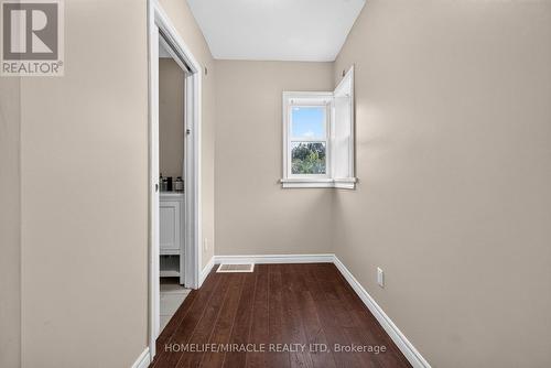 176 Avalon Place, Kitchener, ON 