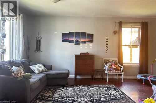 8 Nelson Street, Webbwood, ON 