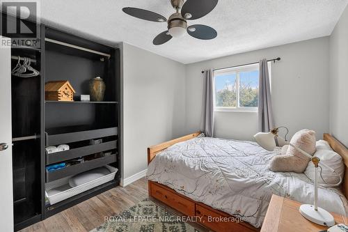 4 - 453 Woodview Road, Burlington (Roseland), ON 