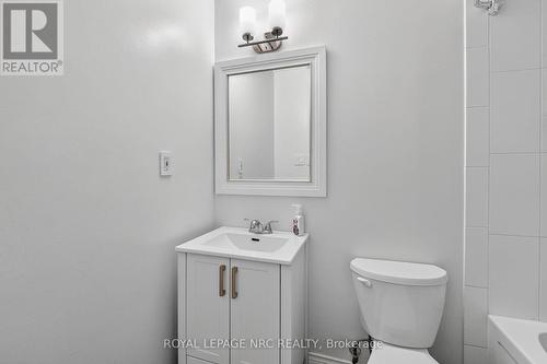 4 - 453 Woodview Road, Burlington (Roseland), ON 