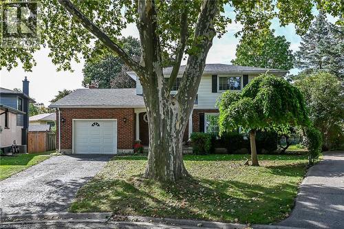 5 Rathbun Place, Brantford, ON 